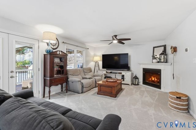 3606 Ivyridge Dr, Chester, VA 23831