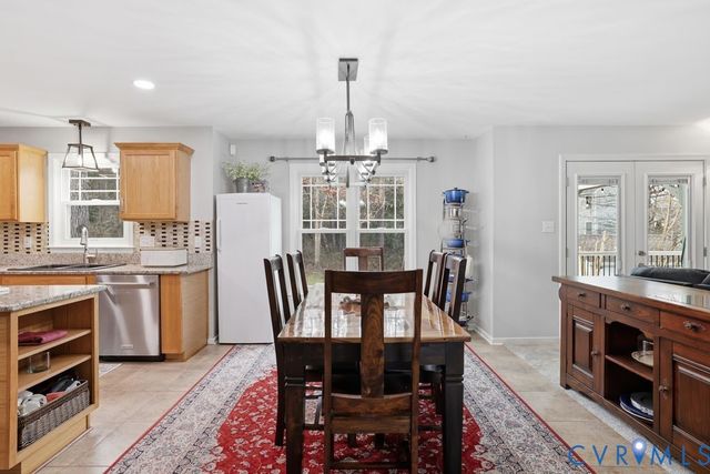 3606 Ivyridge Dr, Chester, VA 23831