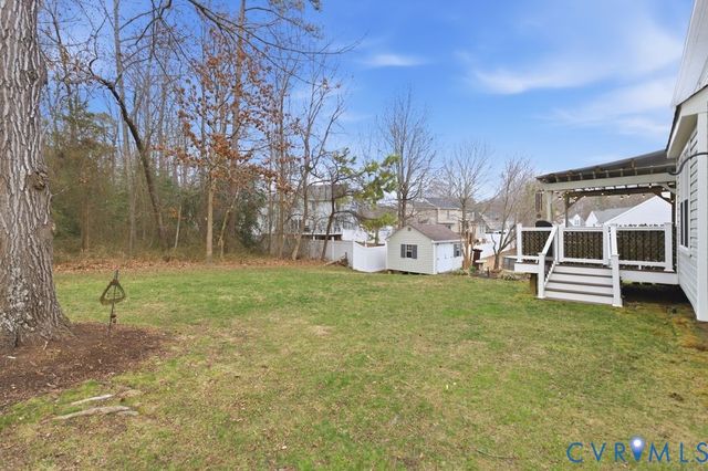3606 Ivyridge Dr, Chester, VA 23831