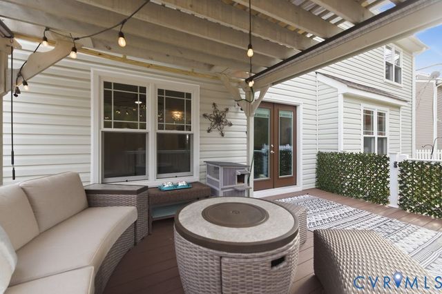 3606 Ivyridge Dr, Chester, VA 23831