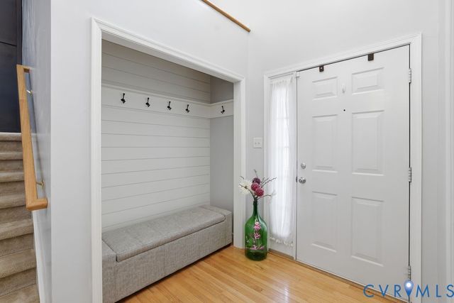 3606 Ivyridge Dr, Chester, VA 23831