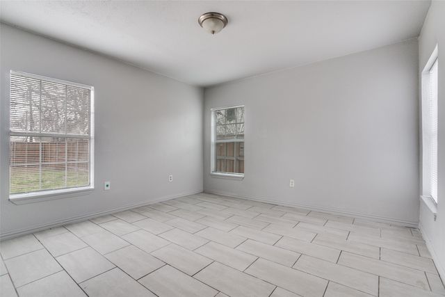 7911 Wanebe Drive, Dallas, TX 75235