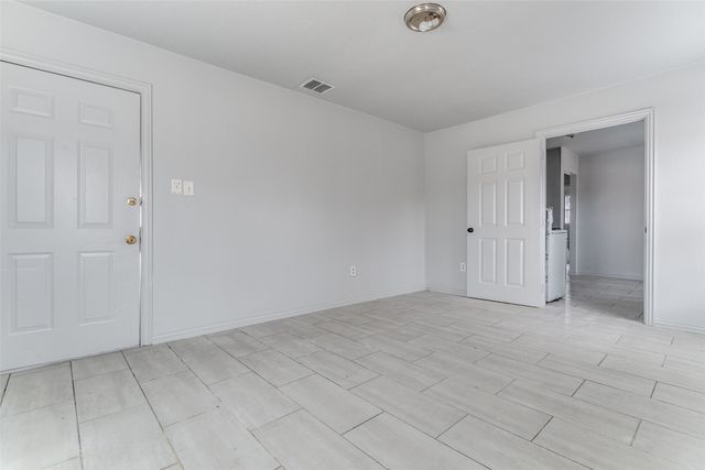 7911 Wanebe Drive, Dallas, TX 75235