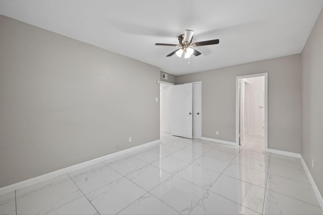10600 S Post Oak Road 101, Houston, TX 77035