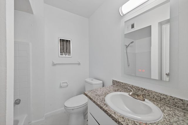 10600 S Post Oak Road 101, Houston, TX 77035