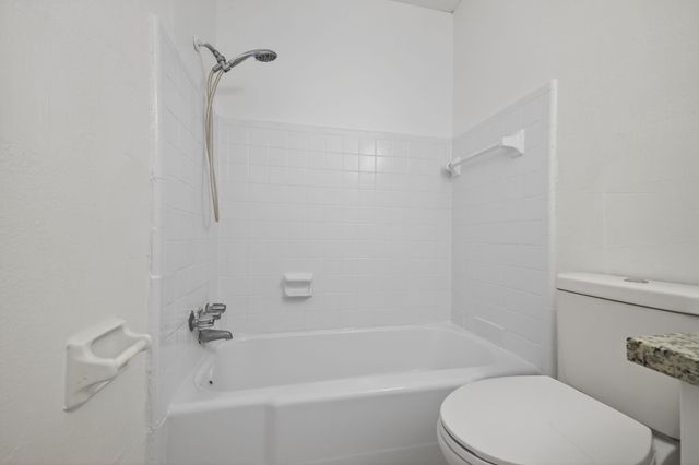 10600 S Post Oak Road 101, Houston, TX 77035