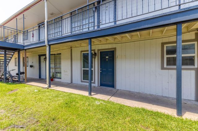 10600 S Post Oak Road 101, Houston, TX 77035
