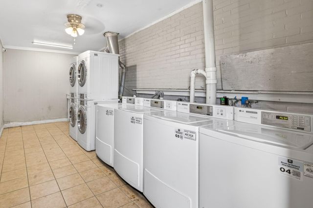 10600 S Post Oak Road 101, Houston, TX 77035