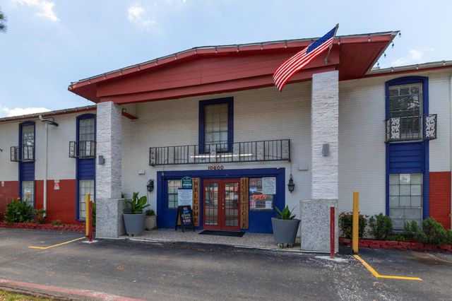 10600 S Post Oak Road 101, Houston, TX 77035