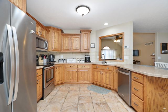 2210 Ponca Drive, Junction City, KS 66441