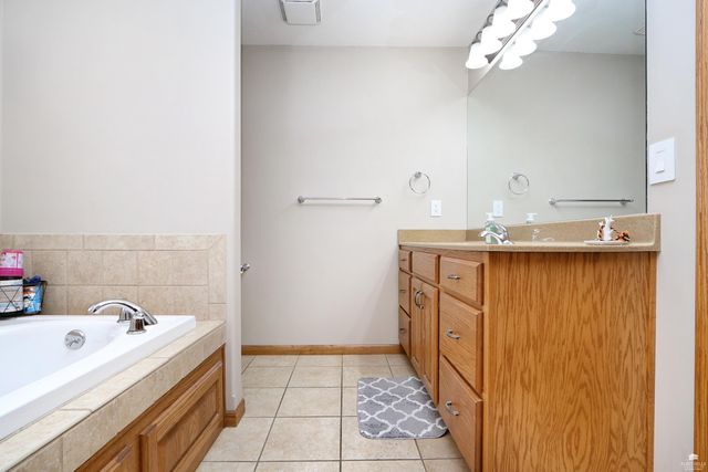 2210 Ponca Drive, Junction City, KS 66441