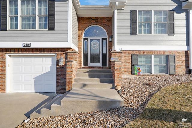 2210 Ponca Drive, Junction City, KS 66441