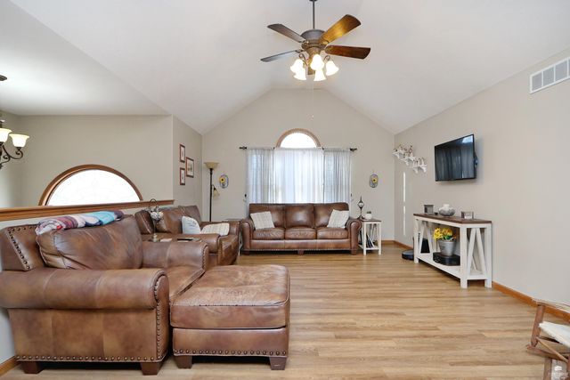 2210 Ponca Drive, Junction City, KS 66441