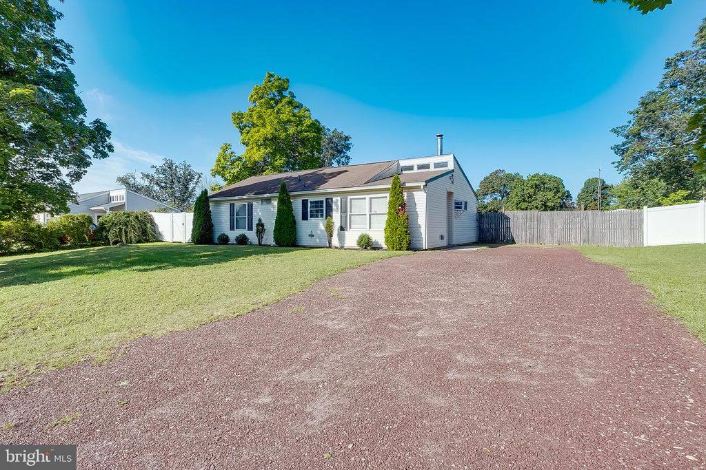 19 DUNDALK LN, SICKLERVILLE, NJ 08081 — photo 3