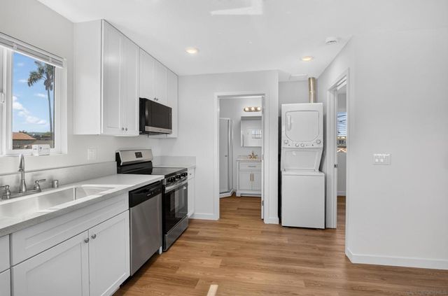 4131 45th St 2, San Diego, CA 92105