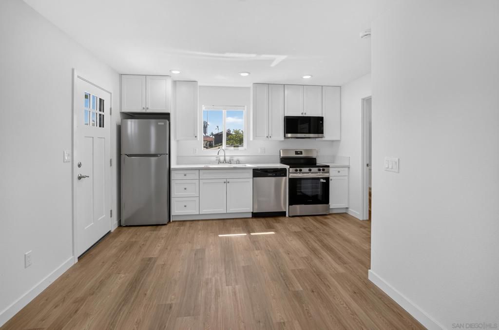 4131 45th St 2, San Diego, CA 92105