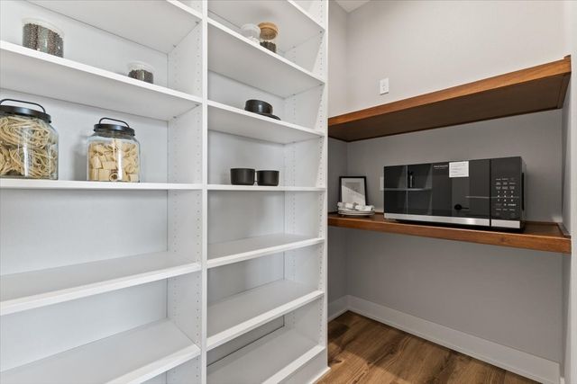 2719 NW Greenwood Street, Ankeny, IA 50023