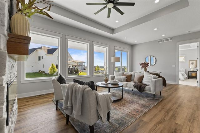 2719 NW Greenwood Street, Ankeny, IA 50023