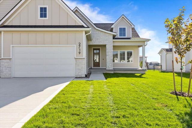 2719 NW Greenwood Street, Ankeny, IA 50023