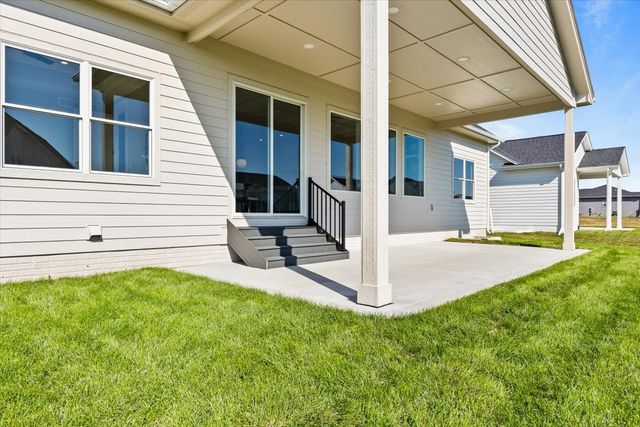 2719 NW Greenwood Street, Ankeny, IA 50023