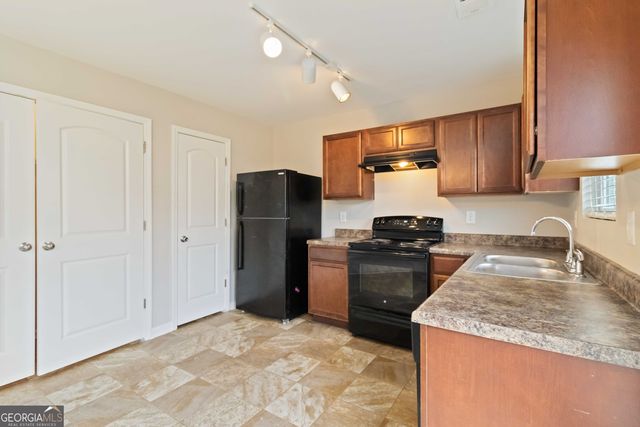 2877 S Hills Drive, Riverdale, GA 30296