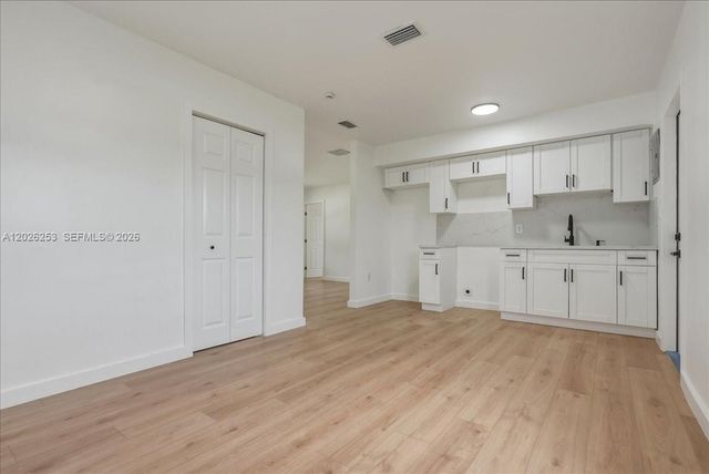 813 NW 6th Avenue, Florida City, FL 33034