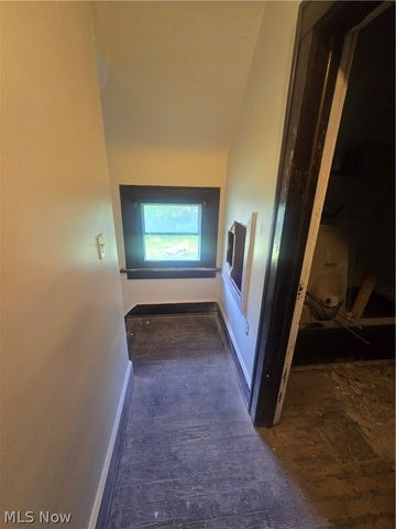 975 Owen Avenue, Akron, OH 44311