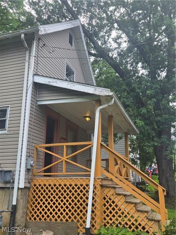 975 Owen Avenue, Akron, OH 44311