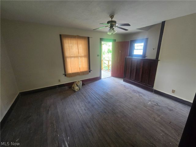 975 Owen Avenue, Akron, OH 44311