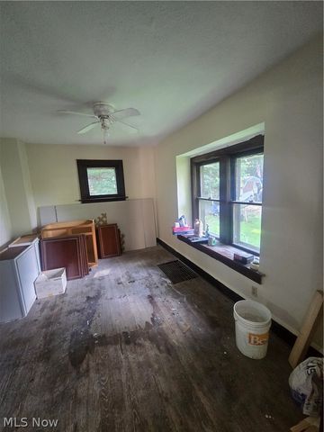 975 Owen Avenue, Akron, OH 44311