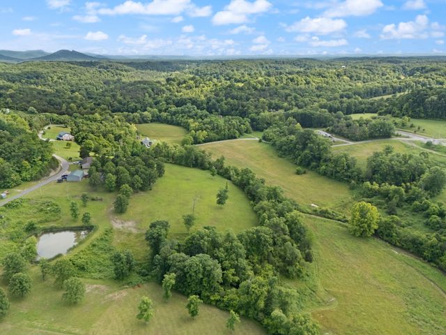 1205 Burton Williams Road, Irvine, KY 40336