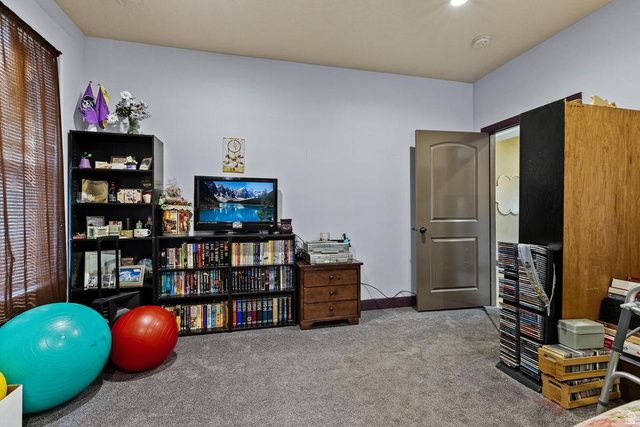 134 N 300 W, Washington, UT 84780