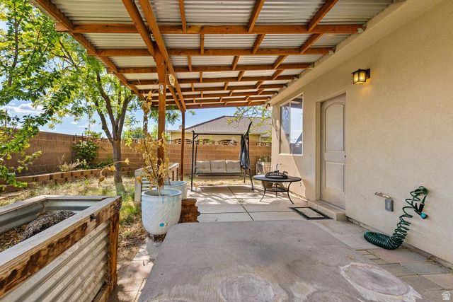 134 N 300 W, Washington, UT 84780
