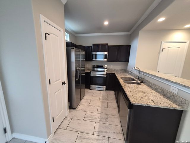 6310 Luglio Ln Unit 104, San Antonio, TX 78233