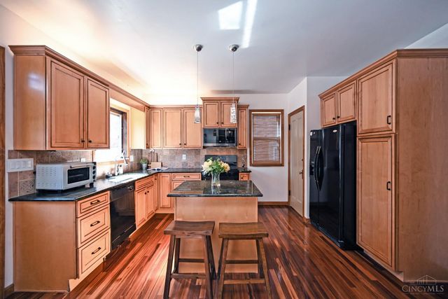 241 Senator Place, Cincinnati, OH 45220