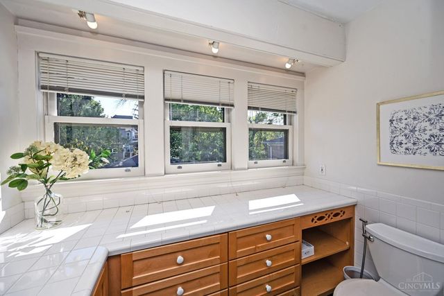 241 Senator Place, Cincinnati, OH 45220