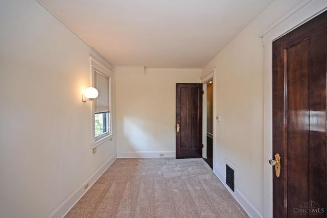 241 Senator Place, Cincinnati, OH 45220