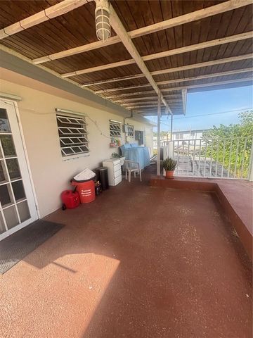 402 URB COUNTRY CLUB MD18, Carolina, PR 00979