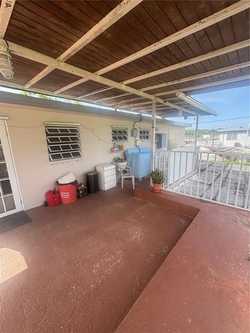 402 URB COUNTRY CLUB MD18, Carolina, PR 00979