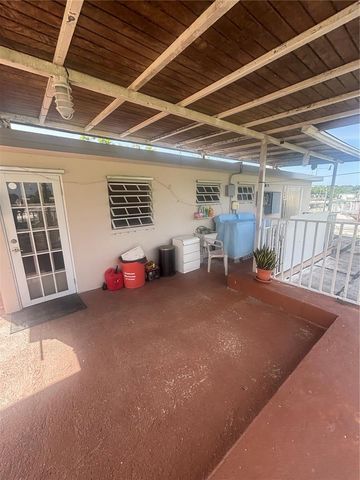 402 URB COUNTRY CLUB MD18, Carolina, PR 00979