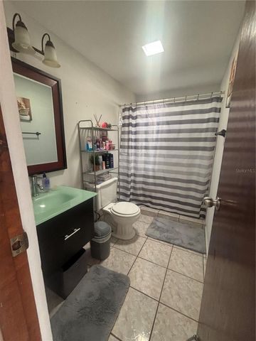 402 URB COUNTRY CLUB MD18, Carolina, PR 00979