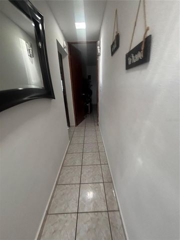 402 URB COUNTRY CLUB MD18, Carolina, PR 00979