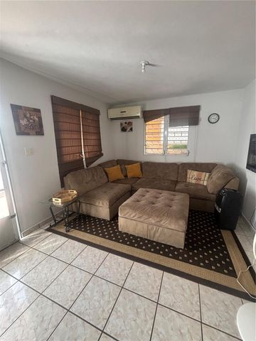 402 URB COUNTRY CLUB MD18, Carolina, PR 00979