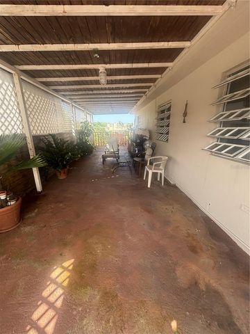 402 URB COUNTRY CLUB MD18, Carolina, PR 00979