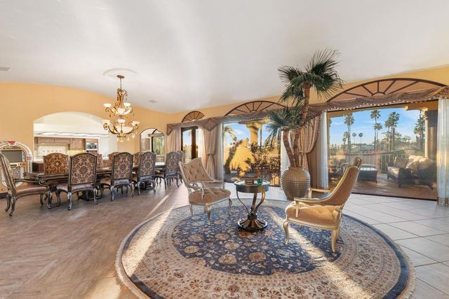 345 Crest Lake Drive, Palm Desert, CA 92211