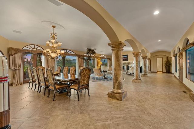 345 Crest Lake Drive, Palm Desert, CA 92211