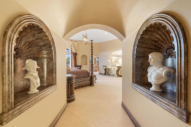 345 Crest Lake Drive, Palm Desert, CA 92211