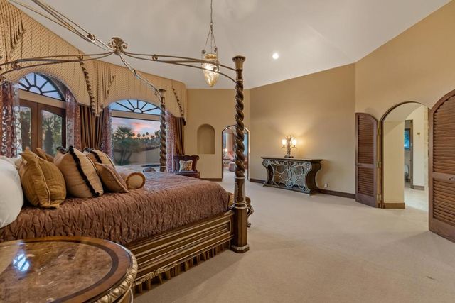 345 Crest Lake Drive, Palm Desert, CA 92211