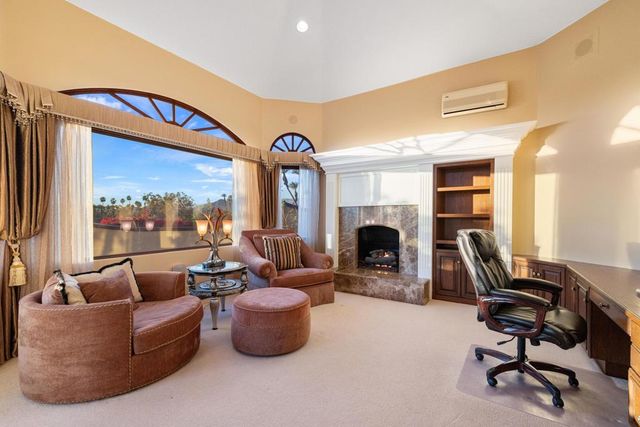 345 Crest Lake Drive, Palm Desert, CA 92211