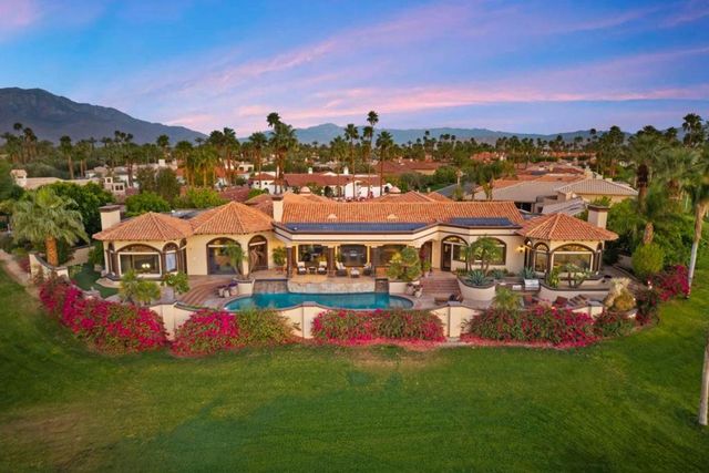 345 Crest Lake Drive, Palm Desert, CA 92211